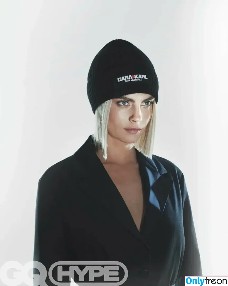 Cara Delevingne nude photo #0639 (caradelevingne)