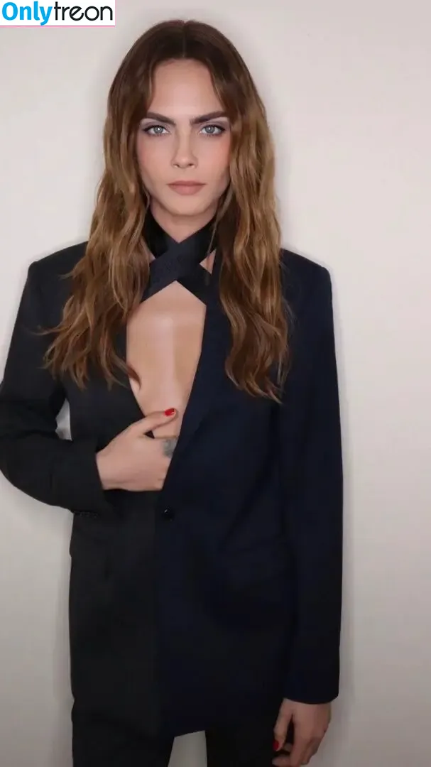 Cara Delevingne nude photo #0670 (caradelevingne)