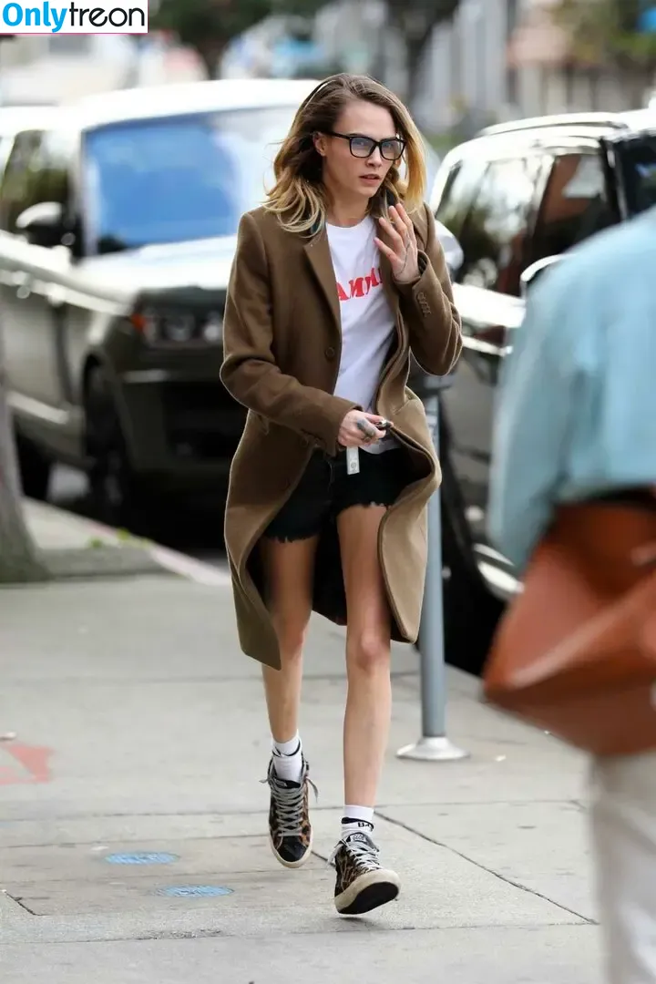 Cara Delevingne nude photo #0778 (caradelevingne)
