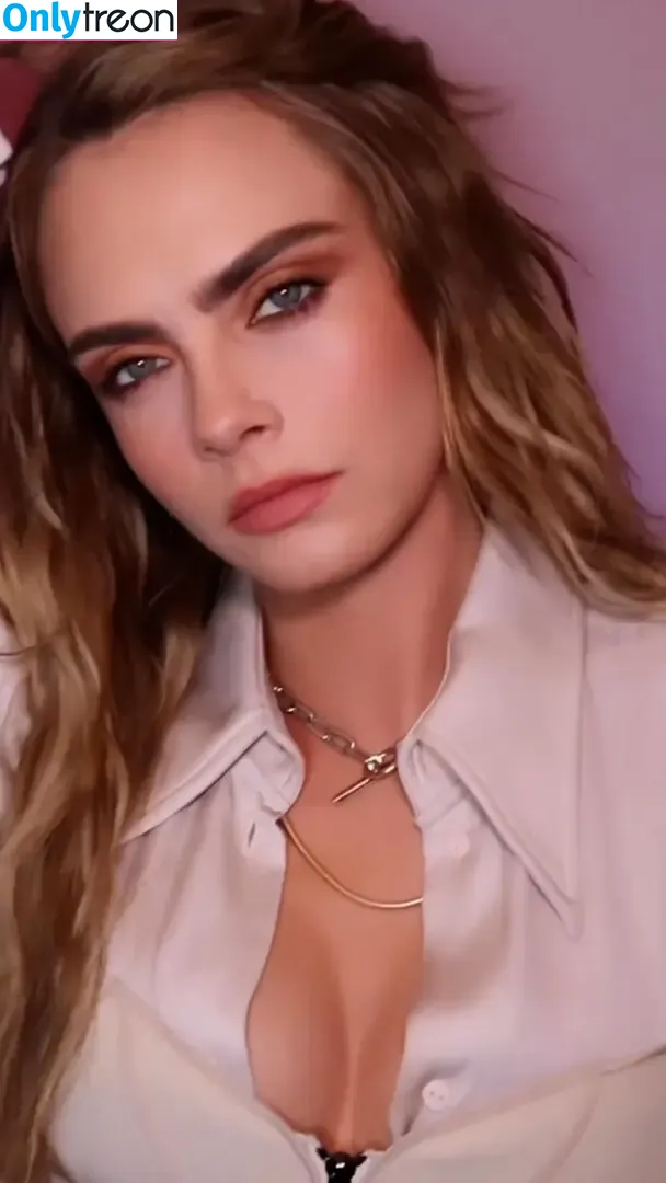 Cara Delevingne nude photo #0813 (caradelevingne)