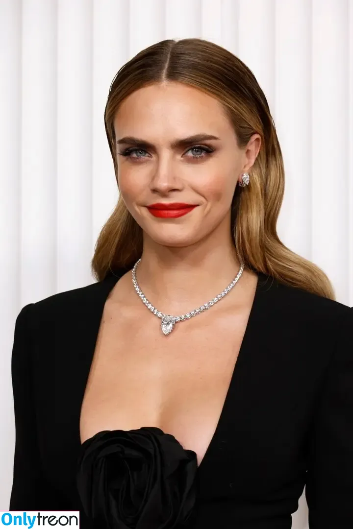 Cara Delevingne nude photo #0823 (caradelevingne)