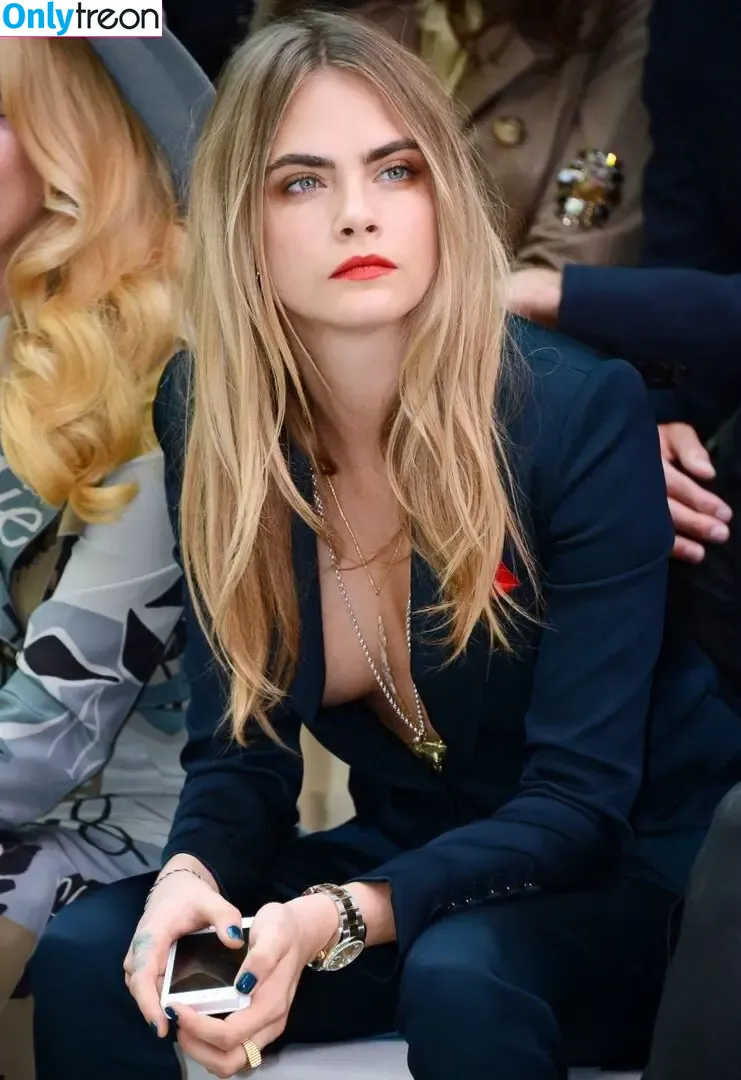 Cara Delevingne nude photo #0878 (caradelevingne)