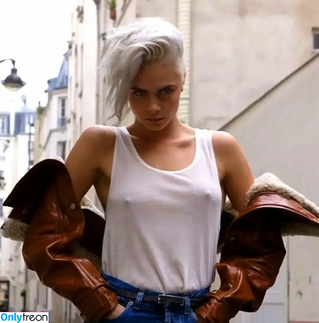 Cara Delevingne nude photo #0895 (caradelevingne)