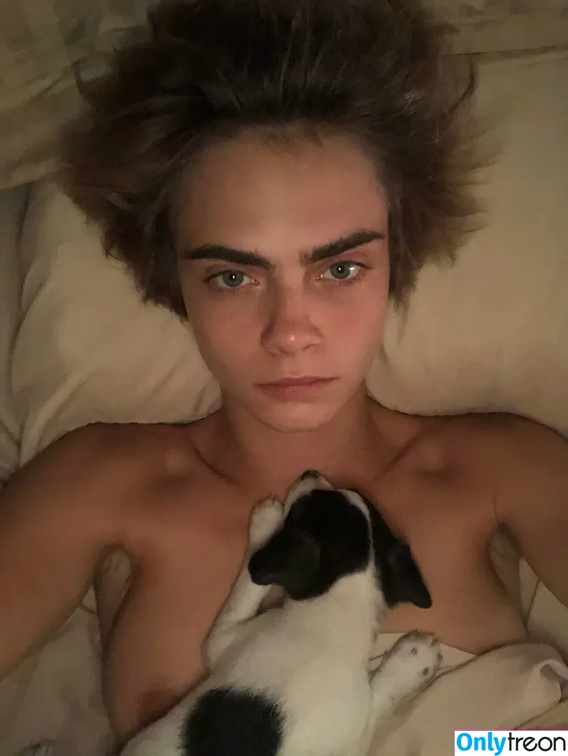 Cara Delevingne nude photo #0897 (caradelevingne)