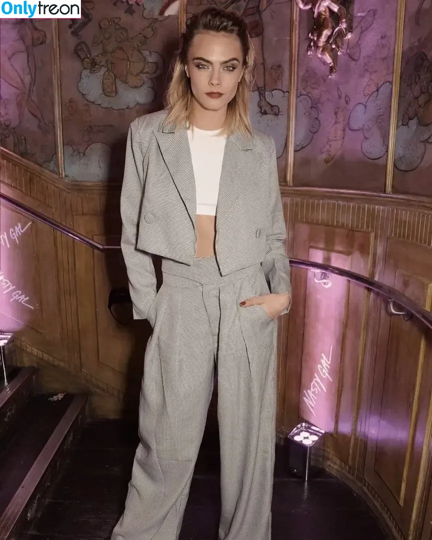 Cara Delevingne nude photo #0910 (caradelevingne)