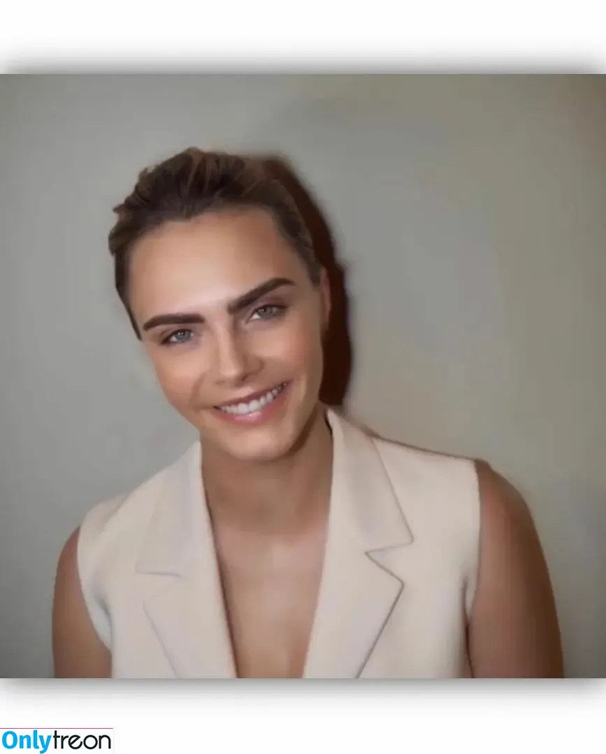 Cara Delevingne nude photo #0926 (caradelevingne)