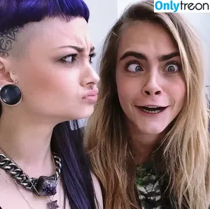 Cara Delevingne / caradelevingne nude photo #1077