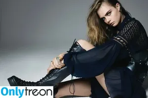 Cara Delevingne / caradelevingne nude photo #1161