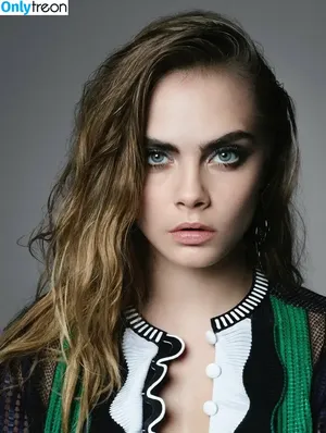 Cara Delevingne / caradelevingne nude photo #1163