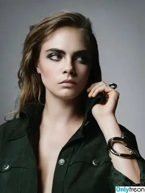 Cara Delevingne / caradelevingne nude photo #1167