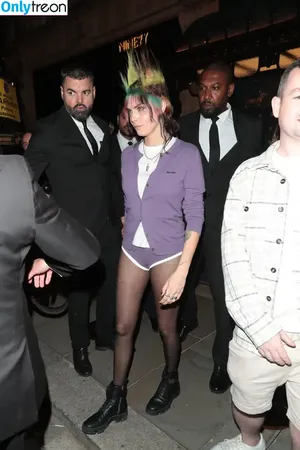 Cara Delevingne / caradelevingne nude photo #1194