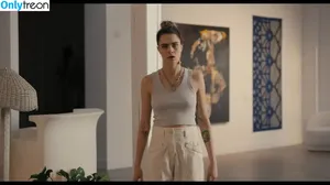 Cara Delevingne / caradelevingne nude photo #1272