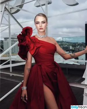 Cara Delevingne / caradelevingne nude photo #1313