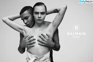 Cara Delevingne / caradelevingne nude photo #1360