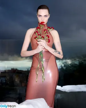 Cara Delevingne / caradelevingne nude photo #1414