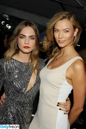 Cara Delevingne / caradelevingne nude photo #1514