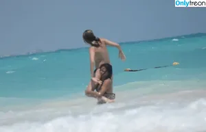 Cara Delevingne / caradelevingne nude photo #1599