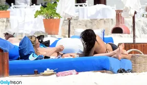Cara Delevingne / caradelevingne nude photo #1612