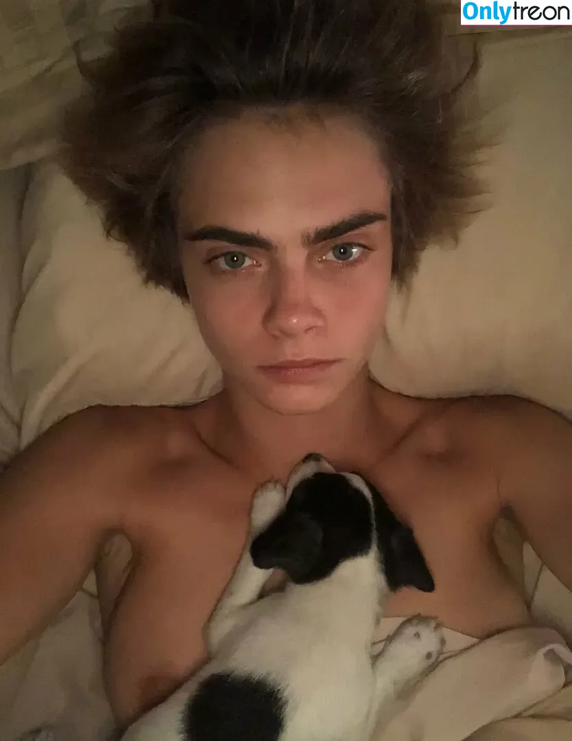Cara Delevingne nude photo #1249 (caradelevingne)