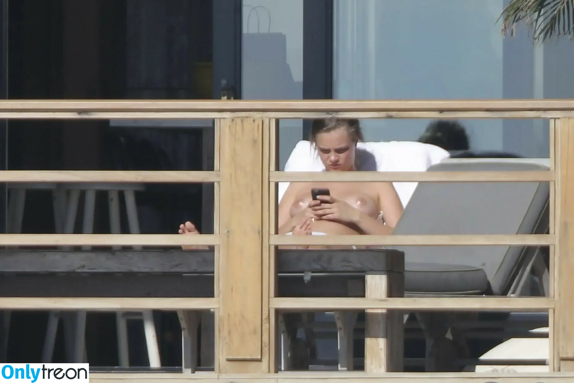 Cara Delevingne nude photo #1254 (caradelevingne)