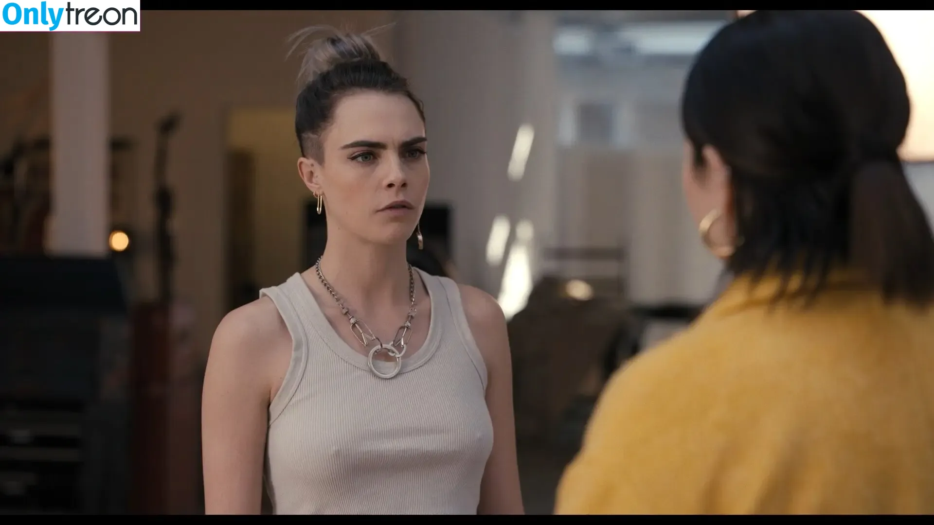 Cara Delevingne nude photo #1277 (caradelevingne)
