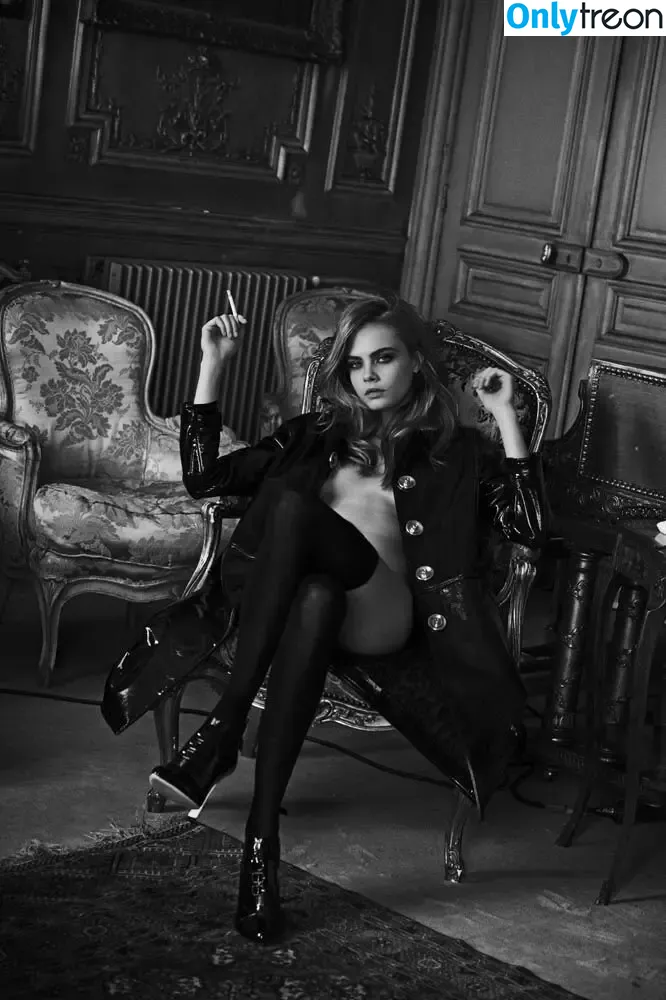 Cara Delevingne nude photo #1578 (caradelevingne)