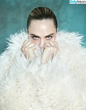 Cara Delevingne / caradelevingne nude photo #2835