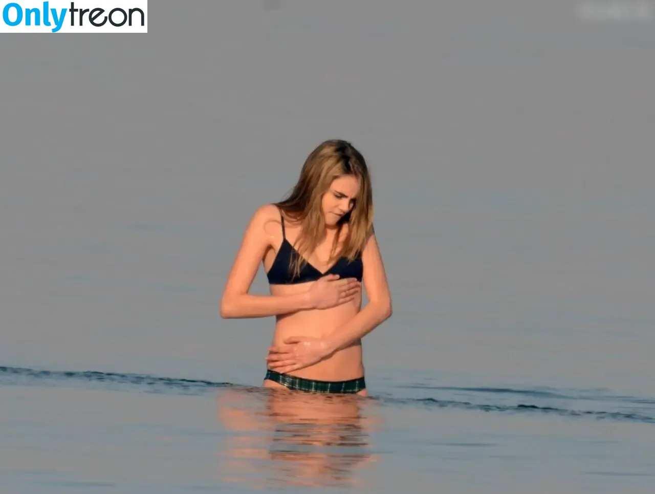 Cara Delevingne nude photo #2692 (caradelevingne)