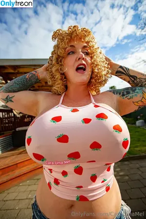 caraumamelfree / caraumamelofficial nude photo #0134