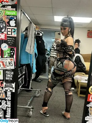 Cardi B / iamcardib nude photo #0367
