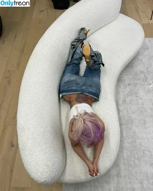 Cardi B / iamcardib nude photo #0387