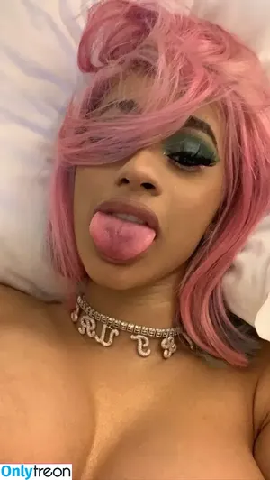 Cardi B / iamcardib nude photo #0444