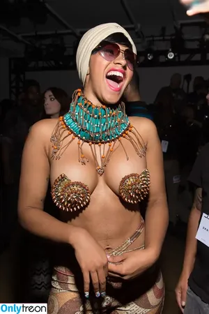Cardi B / iamcardib nude photo #0481