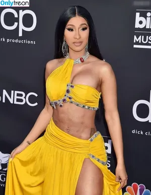 Cardi B / iamcardib nude photo #0563
