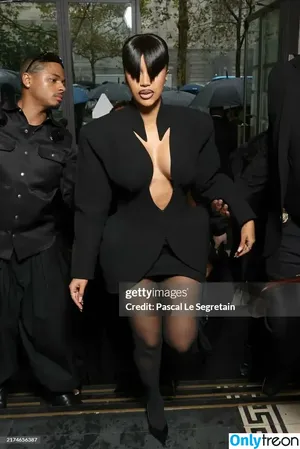 Cardi B / iamcardib nude photo #0640