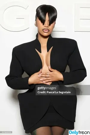 Cardi B / iamcardib nude photo #0649