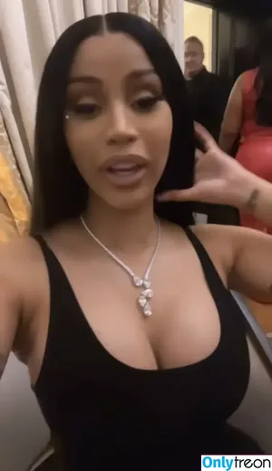 Cardi B / iamcardib nude photo #0686