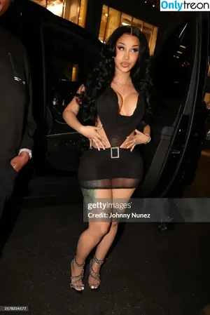 Cardi B / iamcardib nude photo #0726