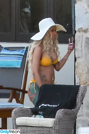 Cardi B / iamcardib nude photo #0754