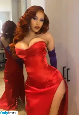 Cardi B / iamcardib nude photo #0799