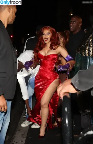 Cardi B / iamcardib nude photo #0819