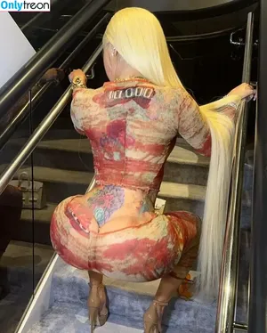 Cardi B / iamcardib nude photo #0836