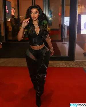 Cardi B / iamcardib nude photo #0970