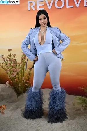 Cardi B / iamcardib nude photo #0980