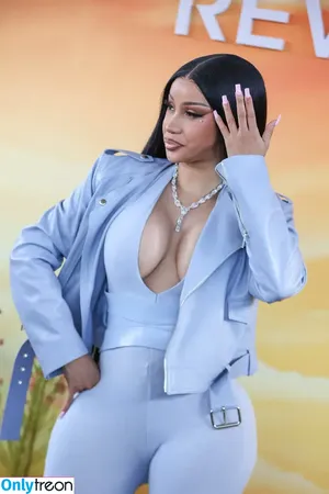 Cardi B / iamcardib nude photo #0990