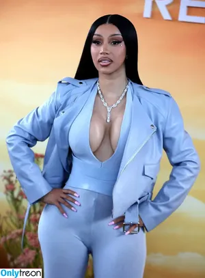 Cardi B / iamcardib nude photo #0995