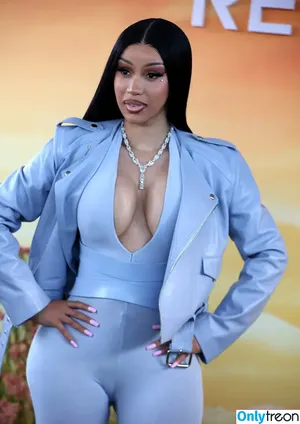 Cardi B / iamcardib nude photo #0997