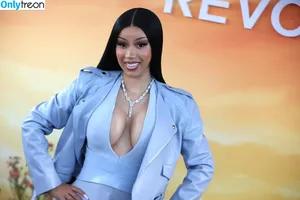 Cardi B / iamcardib nude photo #0999