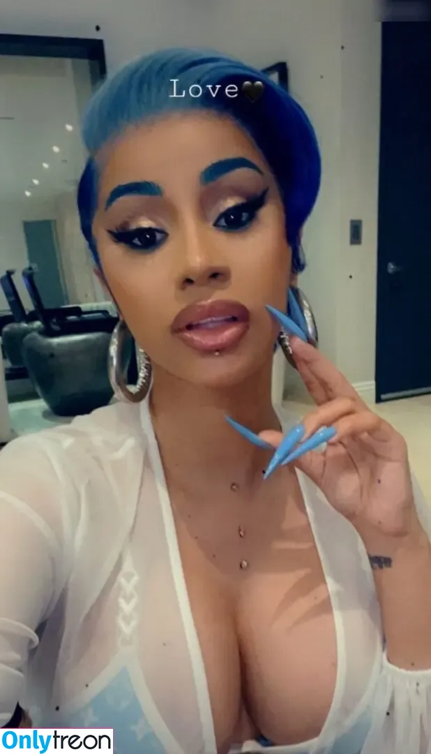 Cardi B nude photo #0454 (iamcardib)