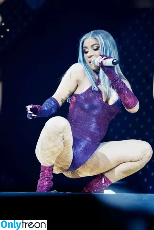 Cardi B nude photo #0456 (iamcardib)